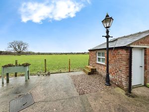 Photo 18- click for photo gallery